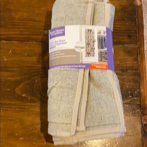 Over the door shoe organizer